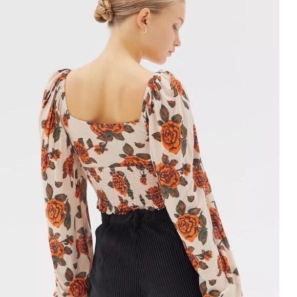 Urban Outfitters Floral Rose Print Smocked Long Sleeve Top Crop Bohemian Indie - Picture 2 of 4